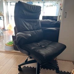 ニトリ　オフィス椅子