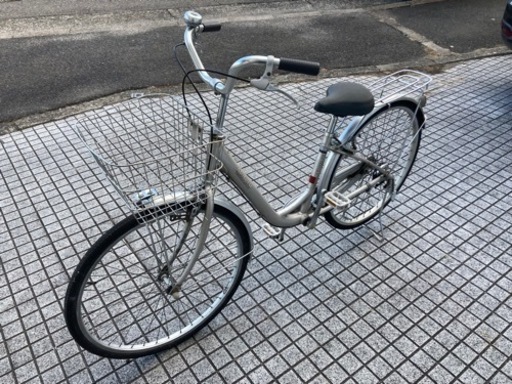 26インチ自転車】変速なし アルミフレーム使用 LEDライト グリップ新品 