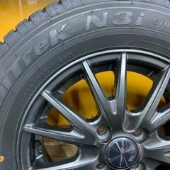 ほぼ新品185/70R14スタッドレスアルミ付き4本