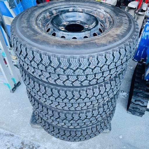 スパイクタイヤ フルピン （スパイクタイヤ フルピン245/75R16