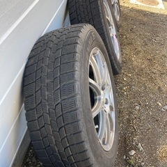 スタッドレスタイヤ　205/60R16 ホイールナットセット