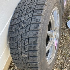 スタッドレスタイヤ　205/60R16 ホイールナットセット