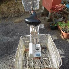 タイヤ交換済み、バッテリー良好、長年のサビ、汚れあります、サドル破れあります。