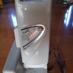 タイヤ交換済み、バッテリー良好、長年のサビ、汚れあります、サドル破れあります。