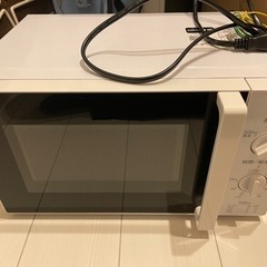 値下げ！　¥1,500→¥1,100　電子レンジ　ローテーブル　セット