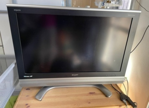 液晶テレビ 37インチ SHARP LC-37BD1W BCASカードとリモコン付き