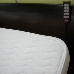 R093 Simmons シモンズ ベッド リクライニング 電動 ベッド シモンズマキシマ グランデ３モーター駆動 シングルサイズ 良品
