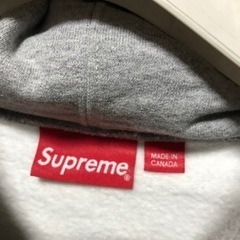 美品 シュプリーム Supreme 刺繍 パーカー