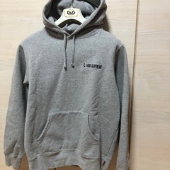 美品 シュプリーム Supreme 刺繍 パーカー