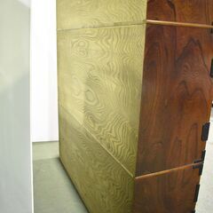 【ヤ取終了3/31】≪zy868≫美品 岩屋堂箪笥 最高級 着物箪笥/和箪笥 3分割 鍵付き/観音開き 漆塗り ケヤキ 南部鉄器飾 41217-02