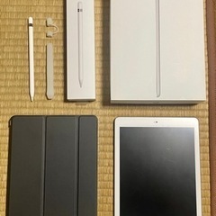 【取引終了】iPad 第6世代 128GB + Apple Pe...