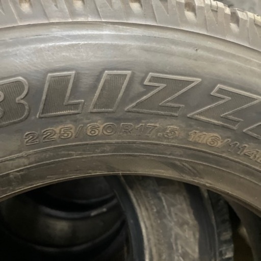 トラック用スタッドレス 225/60 17.5 6本