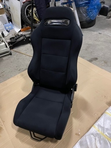 200系ハイエース　セミバケットシート　シートレール付き