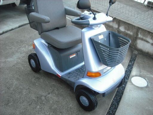 SUZUKI スズキ セニアカー ET4F 電動車椅子 シニアカー 四輪 ET4D