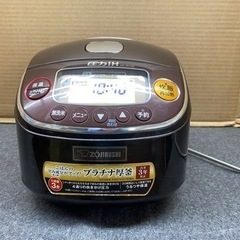 I438 ☆ ZOJIRUSHI 圧力IH炊飯ジャー 3合炊き ☆ 2019年製 ⭐動作