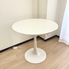 ダイニング円テーブル【白】ダメージあり