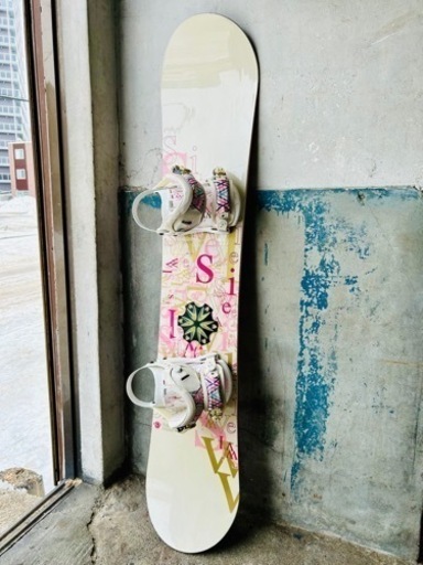 SWIVEL SILK スノーボード 146cm板+ビンディング　セット SWIVEL SILK スノーボード 146cm板+ビンディング セット SWIVEL SILK