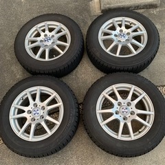 スタッドレスタイヤ４本（195/65/R15）