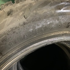 175/65R14 スタッどレスタイヤVRX2 8分山