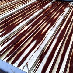 ヨド物置　倉庫　2200×1530×2060　鍵付き　庭先　事務　備品倉庫　庫内棚設置済み