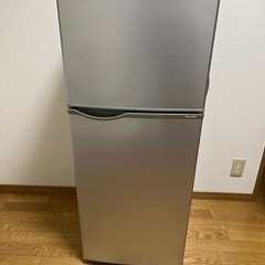 冷蔵庫　SJ-H12Y-S 2015年式