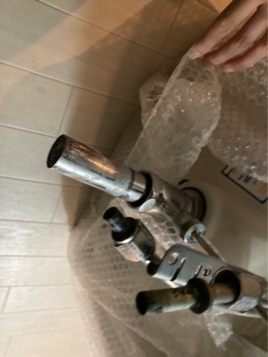 洗面器　TOTO  蛇口と排水もついてます