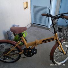 折り畳み自転車です。３０００円でどうでしょうか?