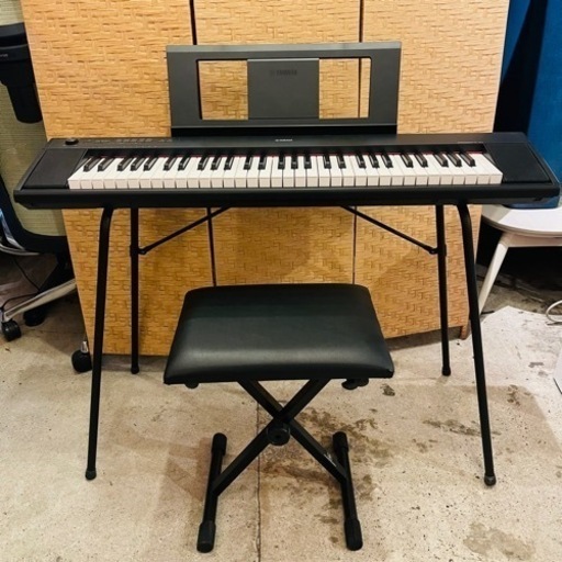 【売約済み】　ヤマハ YAMAHA NP-12B [ 電子キーボード 61鍵 ブラック ] キーボード　ピアノ　電子ピアノ　鍵盤　スタンド　椅子　イス　付き　セット　美品