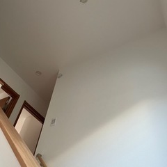 階段上の照明取り付けお手伝い下さい