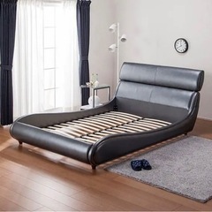 ニトリ　クイーンベッドフレーム　マットレス