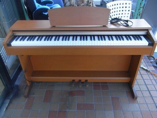 YAMAHA アリウス 電子ピアノ YDP-160C　88鍵 GH鍵盤 3本ペダル