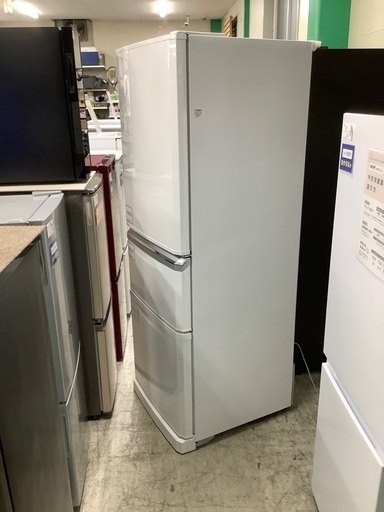 送料込み！2018年製　335Ｌ冷蔵庫　MITSUBISHI MR-C34C-W Amazon | 【整備済み品】 三菱 冷蔵庫 3ドア (335L・右開き