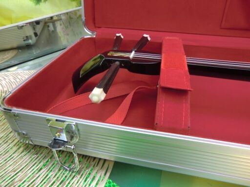 新品未使用8.500円　沖縄三線専用　一丁入アルミハードケース　頑丈タイプで楽々移動