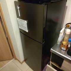 maxzenJR138 冷蔵庫138L 冷凍室付き　ブラック