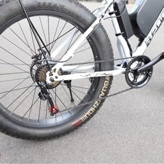 新車- 電動ファットバイク26インチ
