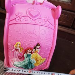 ディズニープリンセスの子供用キャリーバッグ