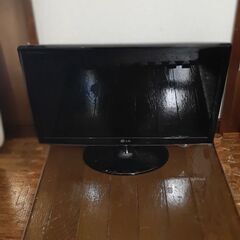 液晶モニター　LG W2261VG