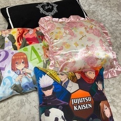 新品💜クッション この中で買いたいのあれば言うて下さい。