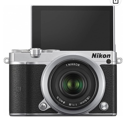 ミラーレスカメラ　Nikon 【美品】