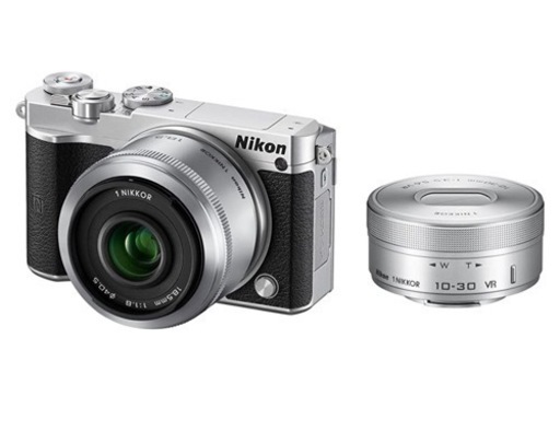 ミラーレスカメラ　Nikon 【美品】