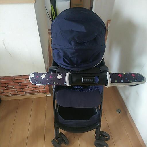 GRACO(グレコ) ベビーカー色:黒×青(星柄) GRACO(グレコ) ベビーカー色:黒×青(星柄)