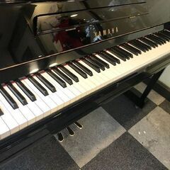 ヤマハ　中古ピアノ　YU1　2000年製