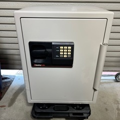 25,000円］◇Sentry Safe テンキー式耐火金庫◇