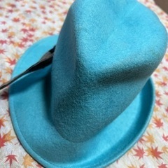 【EMPORIOARMANI】ヴィンテージのアシンメトリータイプのハット。【値下げしました】