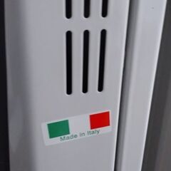 デロンギオイルヒーター HR03812T ピカピカのイタリア製