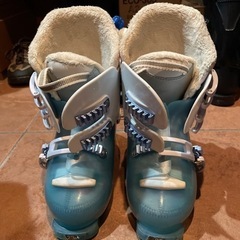 スキー靴　女児用　23.0cm