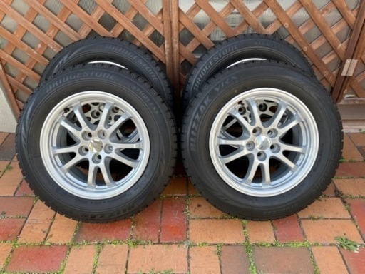 ルノー カングー ミシュラン スタッドレス 175/65R14 鉄チン付