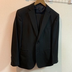 黒スーツ