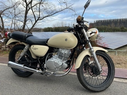 スズキ　st250e ベージュ