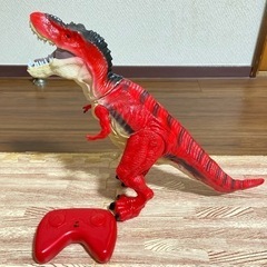 動く恐竜のおもちゃ